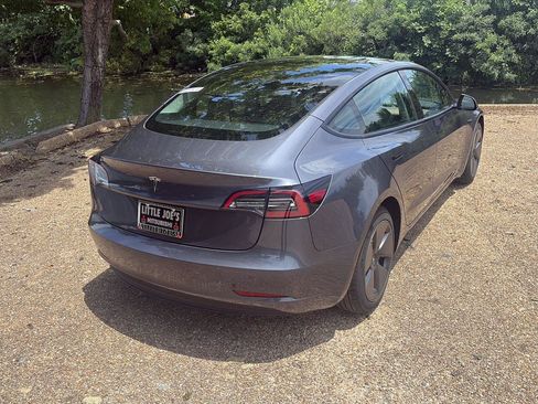 Used 2023 Tesla Model 3 Standard Range RWD image 5