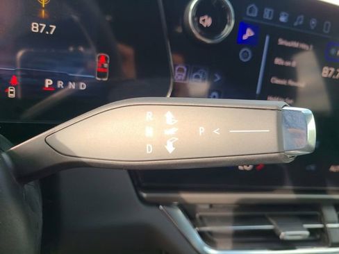 New 2026 Chevrolet Equinox EV LT image 33