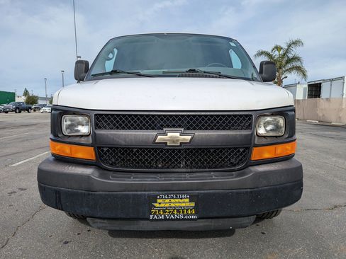 Used 2013 Chevrolet Express 3500 Extended image 3