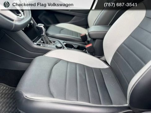 Used 2023 Volkswagen Taos SEL AWD/4WD image 23