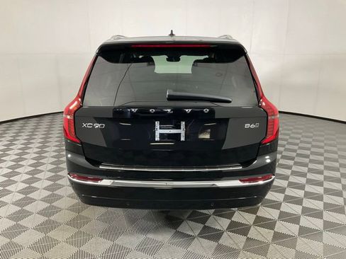 New 2026 Volvo XC90 B6 Plus w/ Protection Package Premier image 5