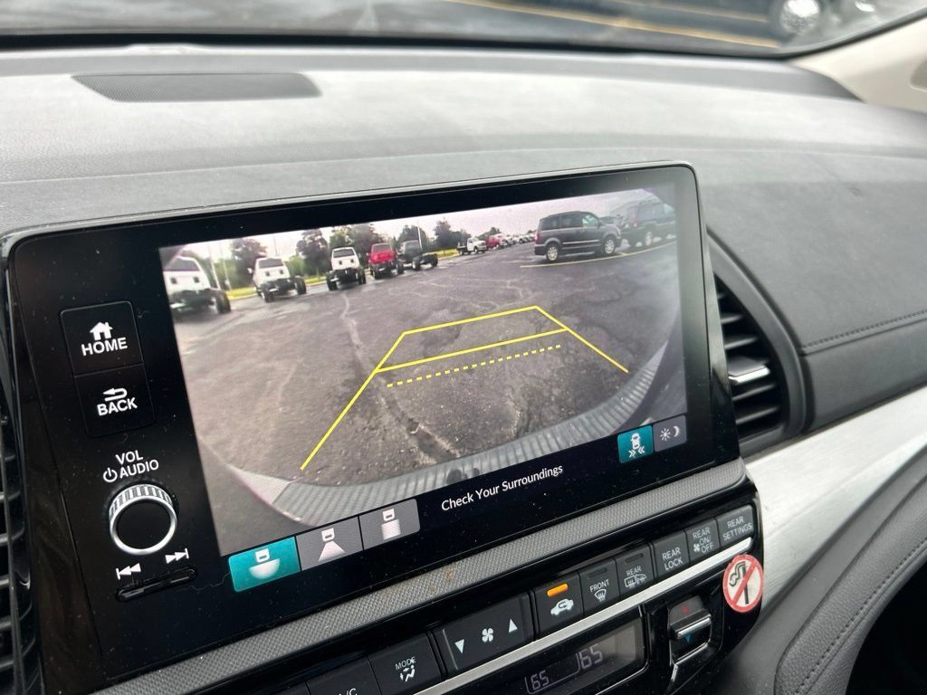 Used 2025 Honda Odyssey EX-L image 16