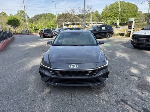 New 2026 Hyundai Elantra Limited FWD image 2