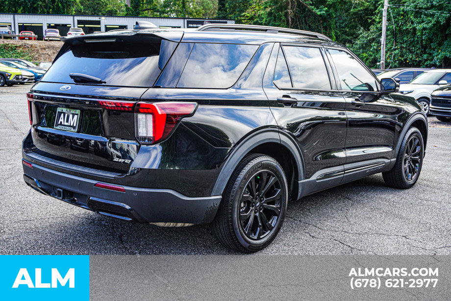 Used 2025 Ford Explorer ST-Line AWD/4WD image 5