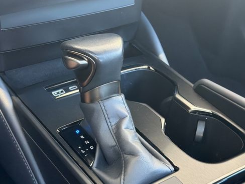 Used 2024 Lexus ES 350 w/ Accessory Package (Z1) FWD image 26