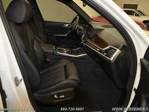 Used 2025 BMW X5 xDrive40i w/ M Sport Package AWD/4WD image 18