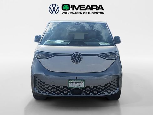 New 2025 Volkswagen ID. Buzz 1st Edition image 8