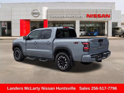Used 2023 Nissan Frontier PRO-4X w/ Pro Convenience Package AWD/4WD image 6