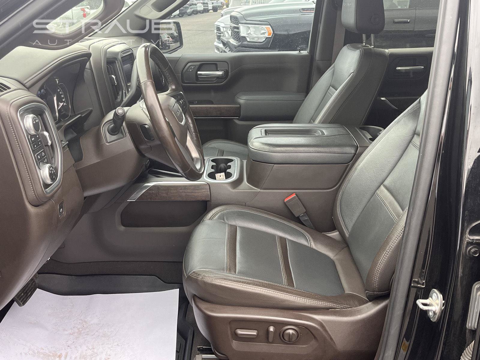 Used 2020 GMC Sierra 1500 Denali w/ Technology Package AWD/4WD image 17