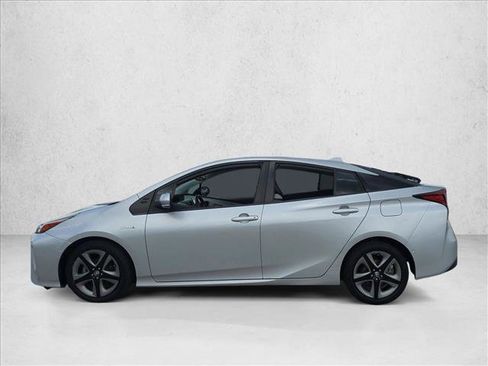 Certified 2022 Toyota Prius Limited FWD image 9