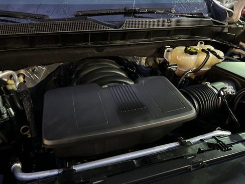 Used 2023 Chevrolet Tahoe Z71 AWD/4WD image 31