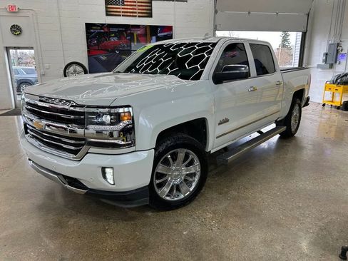 Used 2017 Chevrolet Silverado 1500 High Country AWD/4WD image 2