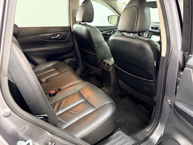 Used 2016 Nissan Rogue SL AWD/4WD image 40