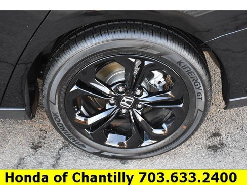 Certified 2025 Honda Accord SE image 29