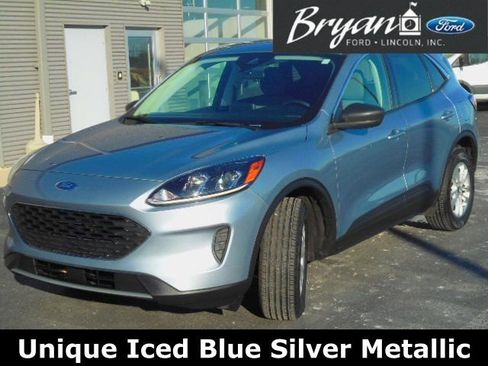 Used 2022 Ford Escape SE w/ Convenience Package image 3