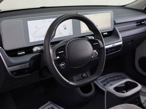 Used 2023 Hyundai Ioniq 5 SEL image 13