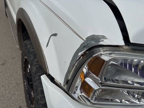 Used 2000 Ford Excursion Limited image 10