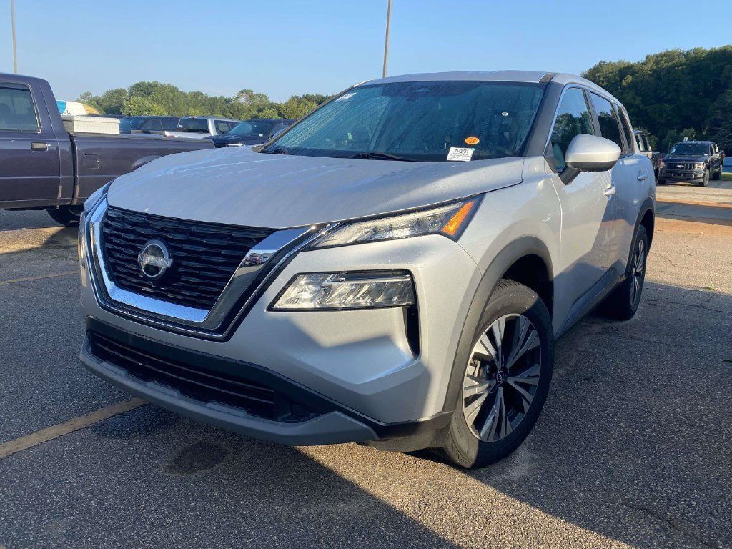 Used 2023 Nissan Rogue SV AWD/4WD image 3