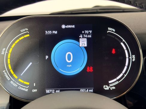 Certified 2024 MINI Cooper SE image 17