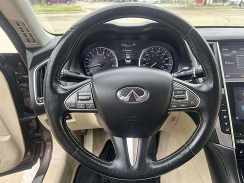 Used 2017 INFINITI Q50 3.0t Premium w/ 3.0T Premium Plus Package RWD image 19
