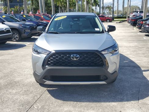 Certified 2024 Toyota Corolla Cross L FWD image 8