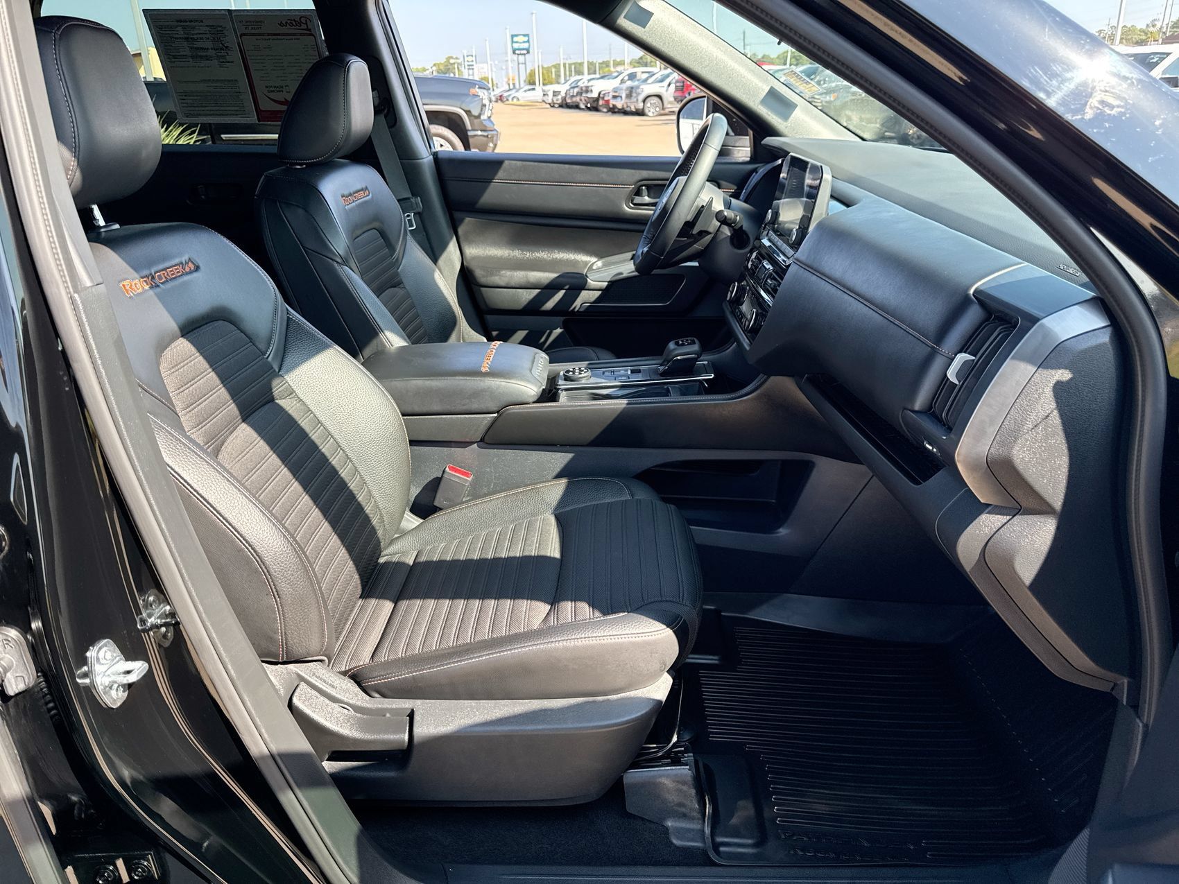 Used 2024 Nissan Pathfinder Rock Creek AWD/4WD image 24