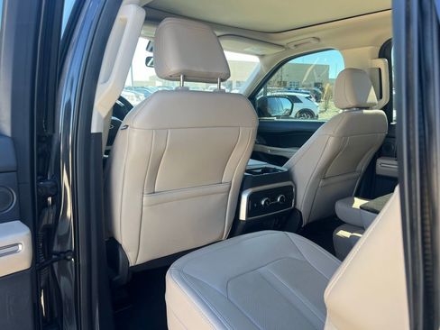 Used 2024 Ford Expedition Max Limited image 19