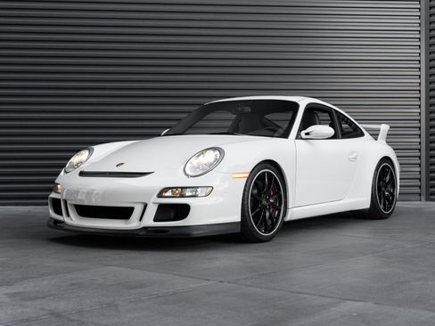 Used 2007 Porsche 911 GT3 RWD image 1