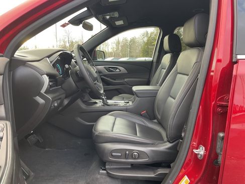 Certified 2024 Chevrolet Traverse LT image 28