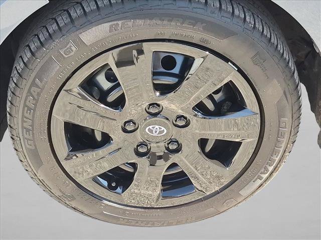 Used 2024 Toyota Corolla LE FWD image 22