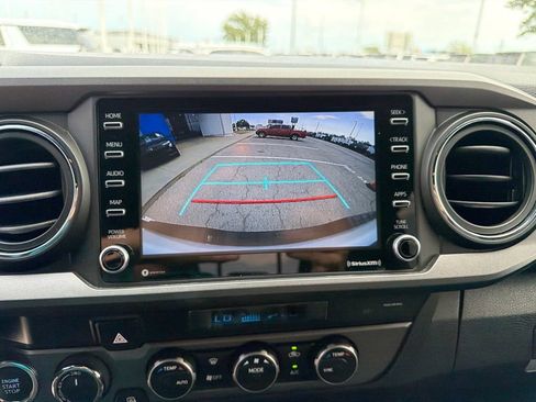 Used 2023 Toyota Tacoma TRD Sport AWD/4WD image 24