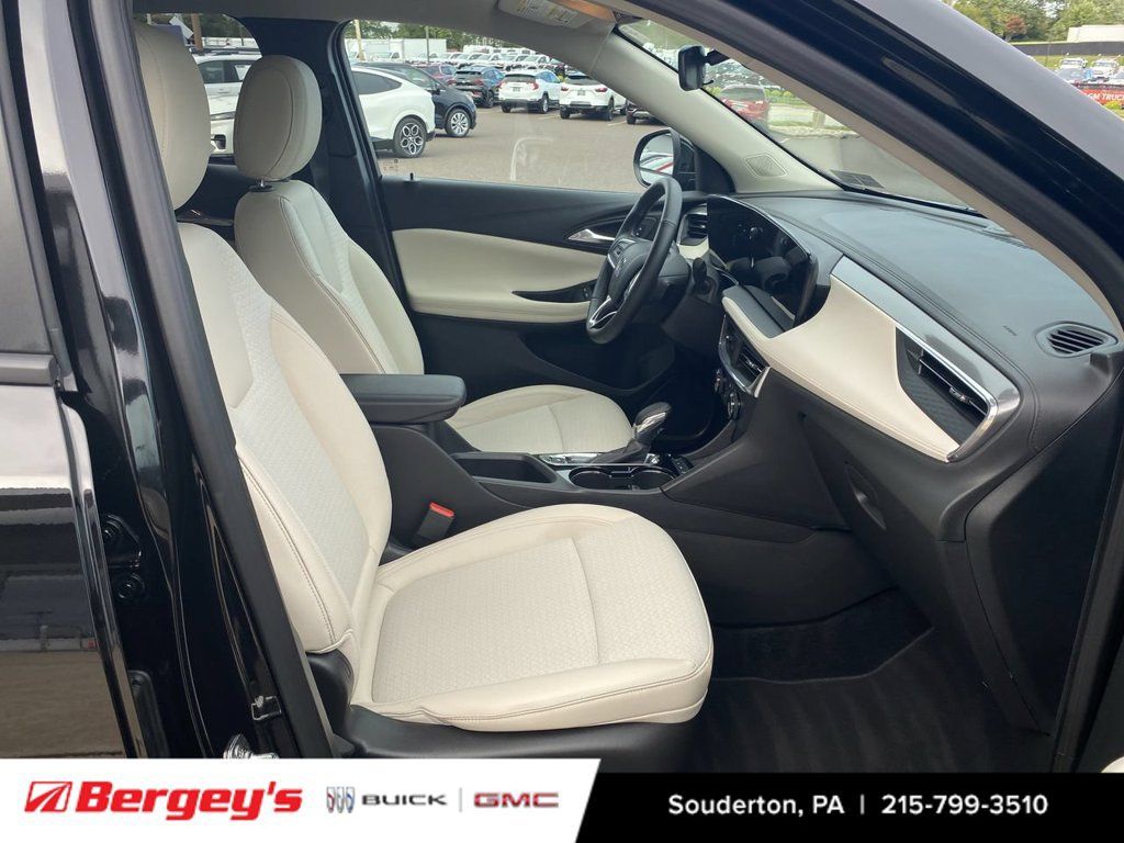 Certified 2026 Buick Encore GX Preferred w/ Comfort Package AWD/4WD image 32