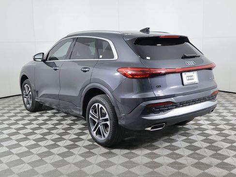 Used 2025 Audi Q5 2.0T Premium Plus w/ Premium Plus image 8