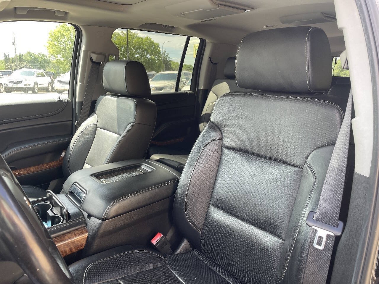 Used 2016 Chevrolet Suburban LTZ AWD/4WD image 14