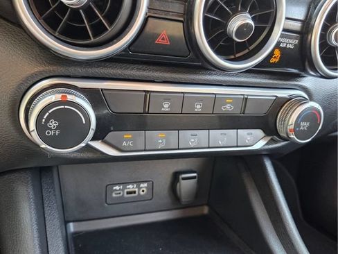 Used 2022 Nissan Sentra SV FWD image 25
