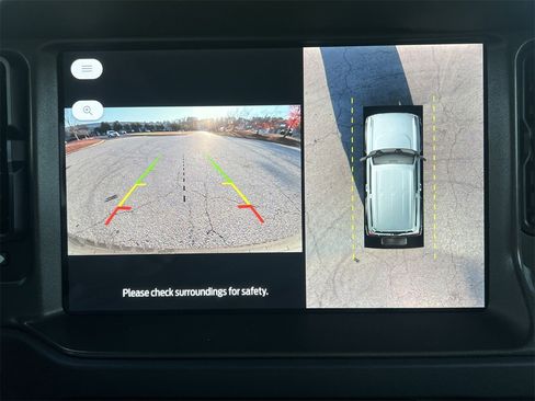 New 2025 Ford Bronco Badlands image 3