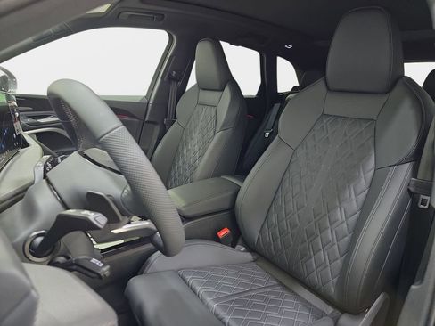 New 2026 Audi SQ5 Prestige image 14