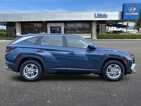 New 2026 Hyundai Tucson SE image 8