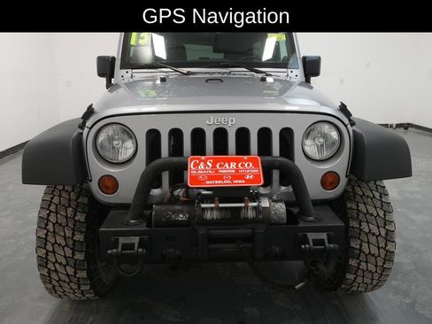 Used 2013 Jeep Wrangler Unlimited Rubicon w/ Dual Top Group AWD/4WD image 2