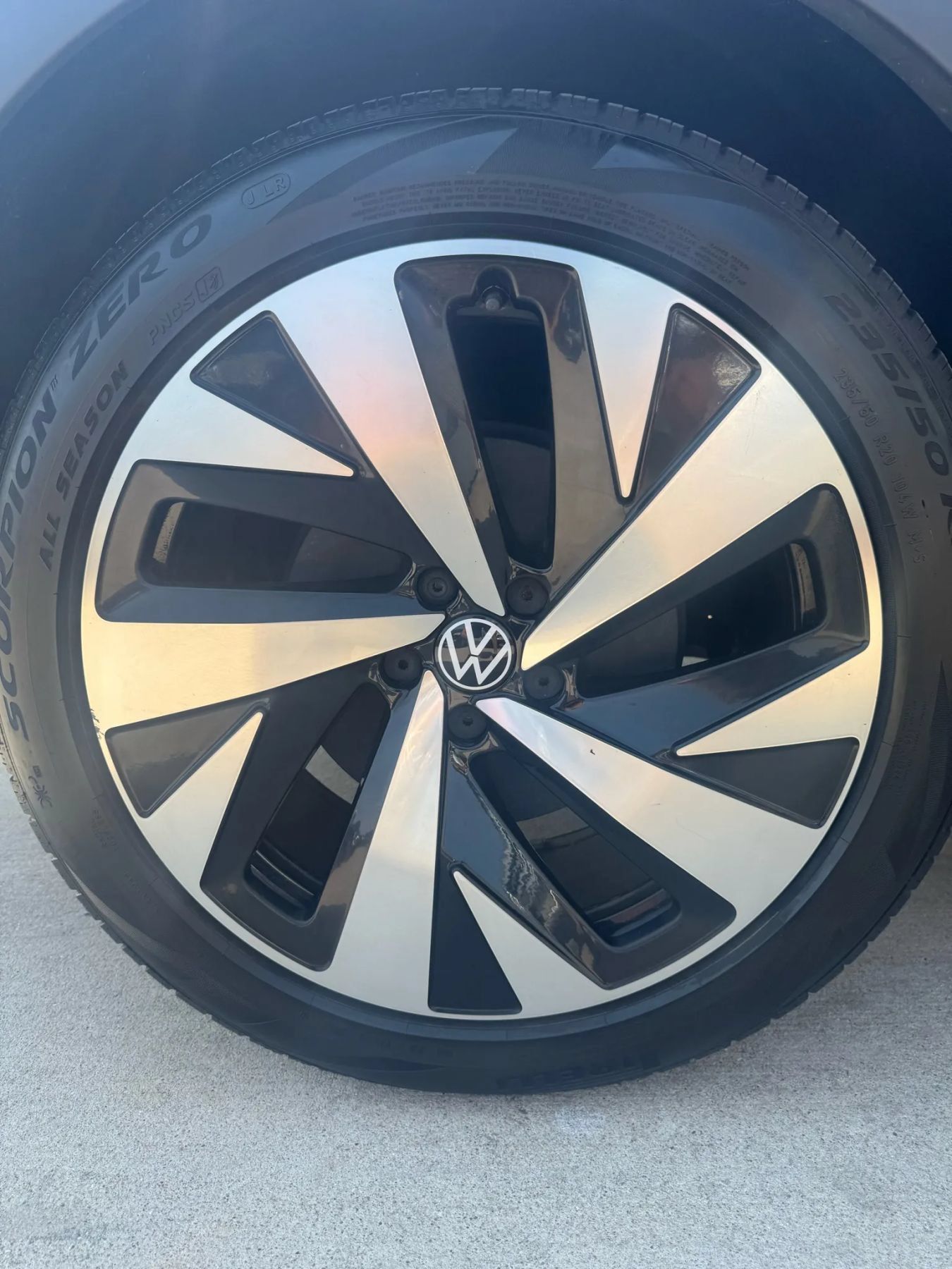 Used 2021 Volkswagen ID.4 Pro S AWD/4WD image 24