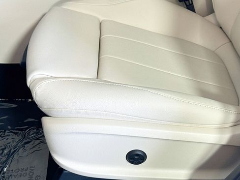 New 2026 Mercedes-Benz GLA 250 image 17