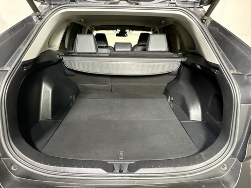 Used 2021 Toyota RAV4 XLE Premium FWD image 31