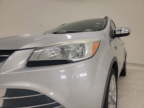 Used 2015 Ford Escape SE w/ SE Chrome Package AWD/4WD image 9
