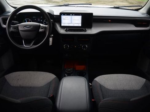 Used 2024 Ford Maverick XLT FWD image 8