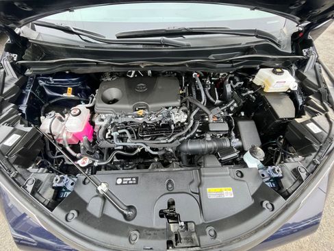 Used 2025 Toyota Sienna XLE image 34