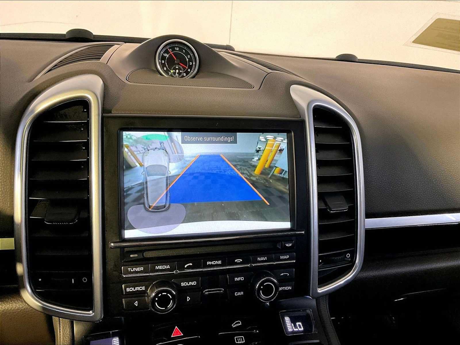 Certified 2016 Porsche Cayenne AWD/4WD image 31