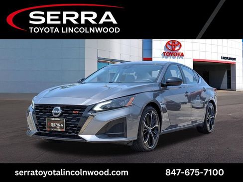 Used 2024 Nissan Altima 2.5 SR FWD image 1