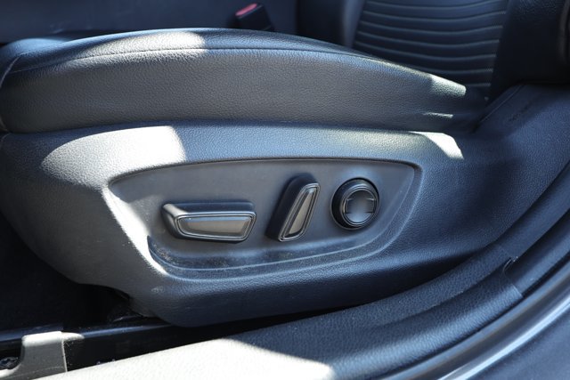 Used 2018 Toyota Camry SE FWD image 20