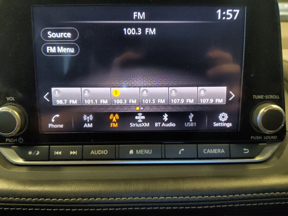 Used 2023 Nissan Rogue SV FWD image 25