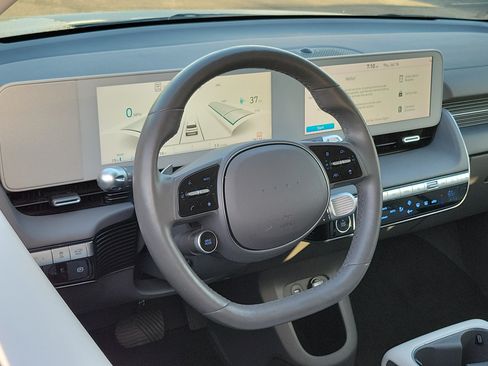 Certified 2023 Hyundai Ioniq 5 SEL RWD image 9
